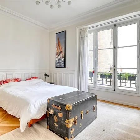 Apartment Lumineux Et Moderne Arc De Triomphe By Weekome *